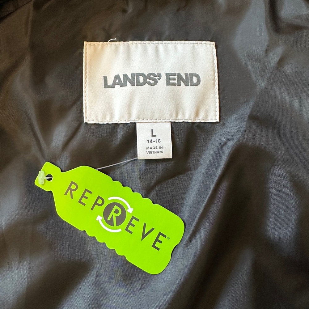 Womens Lands' End Black quilted zip vest NWT L 46" bust